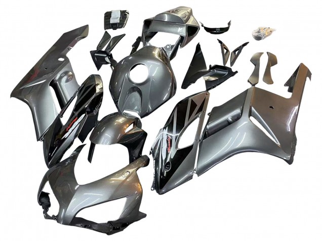 2004-2005 Honda CBR1000RR Motorcycle Fairing - Silver Glossy Black Canada
