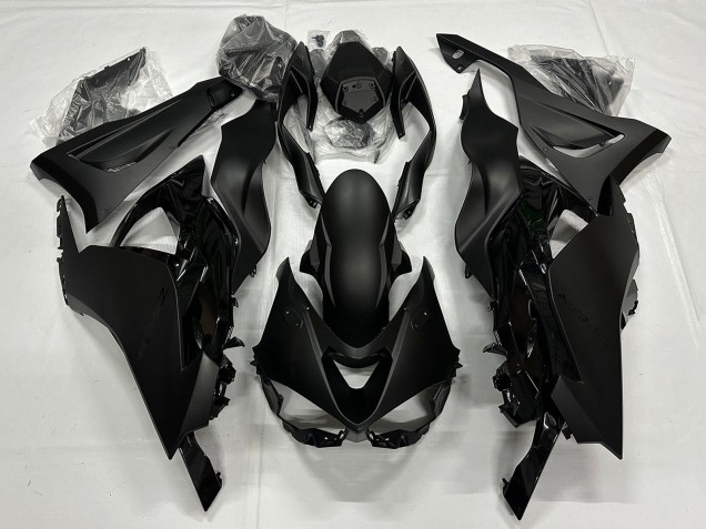 2023-2025 Kawasaki ZX6R Motorcycle Fairings - Matte Black Canada